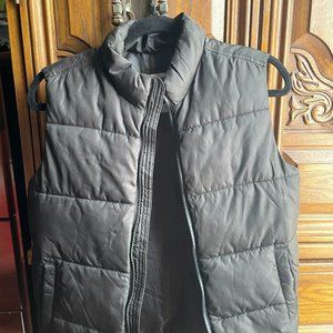 Old Navy Boy's Puffer Vest